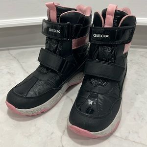 GEOX girls winter boots size 3,5 (EU 35)